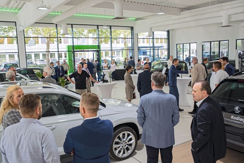Der Zuspruch war jeweils hoch im 1.200 Quadratmeter großen Showroom. (Bild: Autohaus Ebert)