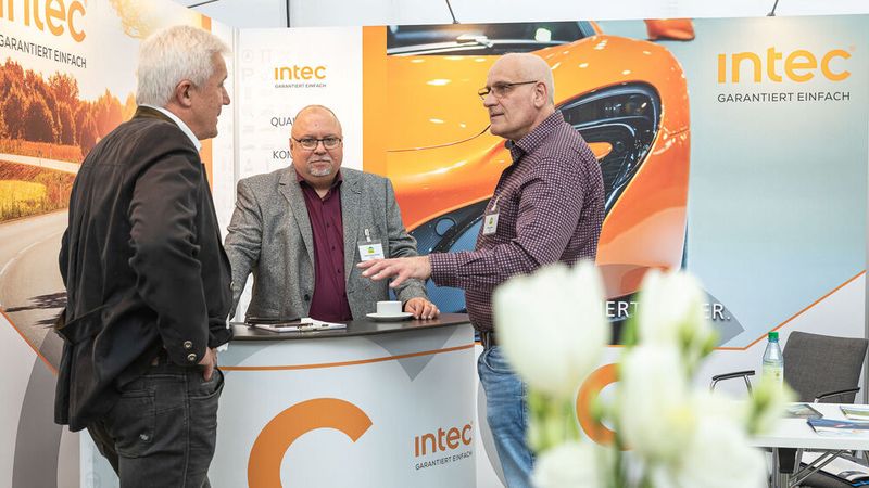 Garantien gehören quasi zur DNA eines Gebrauchtwagens dazu. Intec nutzt den Deutschen Remarketing Kongress immer wieder, um seine Services vorzustellen. (Bild: Stefan Bausewein)