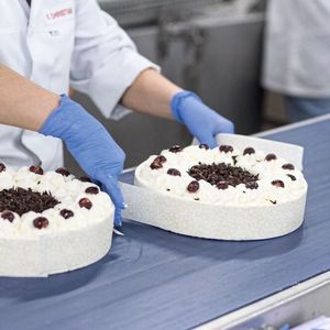 At Coppenrath & Wiese, Resma is used together with the visualization tool Procon-WEB from Weidmüller. The two tools provide a holistic picture of energy consumption in production.(Image: Timo Lutz Advertising Photography)