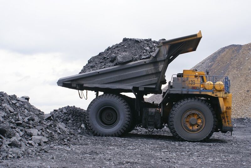 Platz 9: Abreicherung von Bodenschätzen   Vor allem der Kohleabbau ist in Deutschland von Bedeutung, aber auch andere Steine und Minerale werden zu Tage gefördert. 10% der Befragten sehen darin ein wichtiges Umweltproblem. (Bild: stafichukanatoly/Pixabay (CC0))
