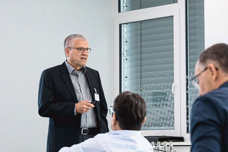 Alles neu macht die KI. Aber was ist mit Brownfield-Projekten? Harald Betteldorf, Head of Project Controlling bei Lanxess, weiß Bescheid...  (Bild: Stefan Bausewein)