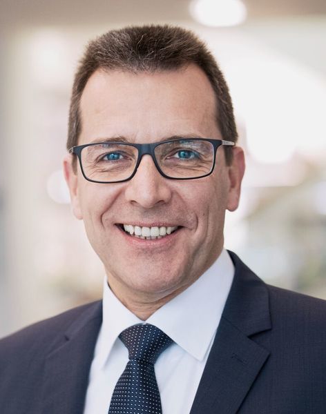 Klaus Böhmer: „Lange Lebensdauer, höchste Effizienz, kleinste Baugröße und dadurch maximal reduzierte Betriebskosten. Das sind direkte Vorteile.“ (WAGO)
