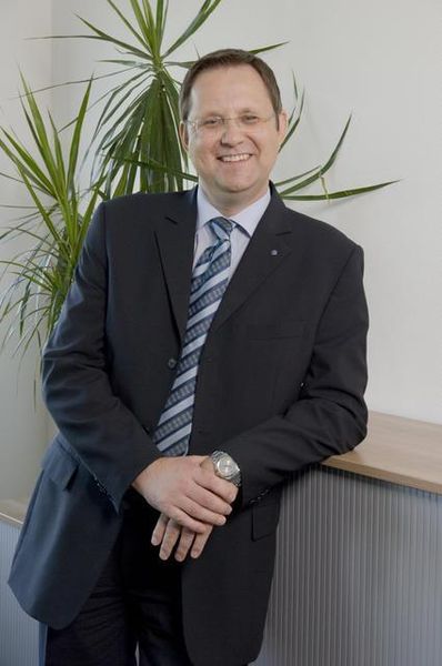 Bild 3: Hommel-Geschäftsführer Gisbert Krause: „Wer bei seinen Vergleichen die mit Okuma-Maschinen erzielbaren Wettbewerbsvorteile und vor allem die Total-Cost-of-Ownership im Blick hat, kann schnell erkennen, warum diese Premiummaschinen ihr Geld wert sind.“ Bild: Hommel (Archiv: Vogel Business Media)