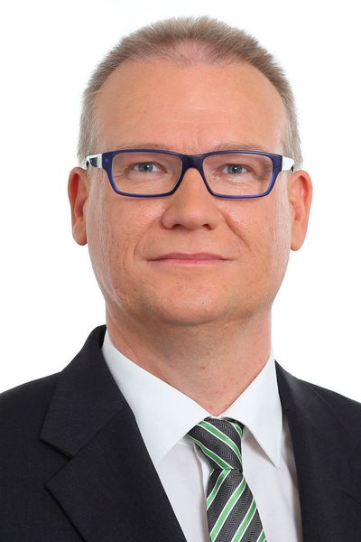 Dort steht Frank Jürgens, seit dem 1. September amtierender Geschäftsführer von Skoda Auto Deutschland, den Händlern Rede und Antwort. (VW)