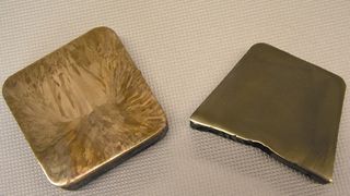Auf die Struktur kommt es an Ecobrass (links) und Ecocast (rechts) im gegossenen Zustand.  (Archiv: Vogel Business Media)