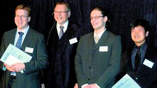 Die Gewinner des EFB-Projektpreises 2012, der von Michael Engels, Wilfried Jakob, Präsident des EFB, an Dieter Weise und Zongru Yang verliehen wurde (v.l.n.r.).  (Bild: Kuhn)