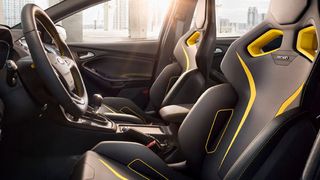 Recaro Automotive Seating stellt auf der IAA unter anderem Sitzkonzepte im „Power Performance“ - Segment vor.  (Recaro)