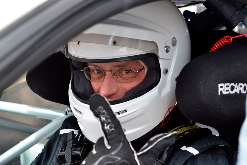 Karsten Quadder – selbst Ingenieur bei Getrag am Standort Köln und im Team für die Fahrzeugspezifikation zuständig – setzte im 5,0-Liter-Mustang statt auf ein schon fast obligatorisches Renngetriebe auf ein serienmäßiges Sechsgang-Handschaltgetriebe. (Andreas Mey/Getrag)