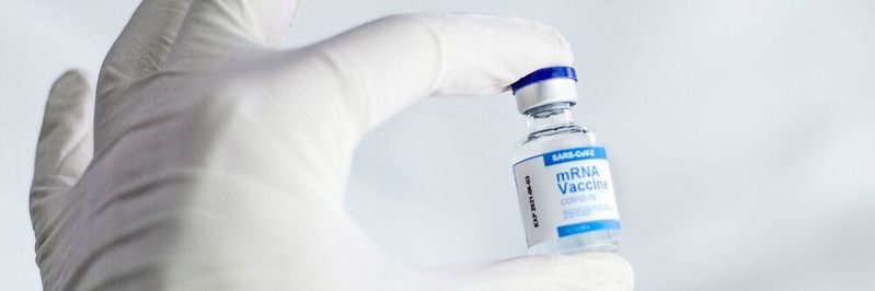 The all-cause death and hospital admission rates for vaccinated individuals were 37 percent lower than the rates for those with natural immunity acquired from previous Covid infection. The all-cause death and hospital admission rates for vaccinated individuals were 37 percent lower than the rates for those with natural immunity acquired from previous Covid infection.