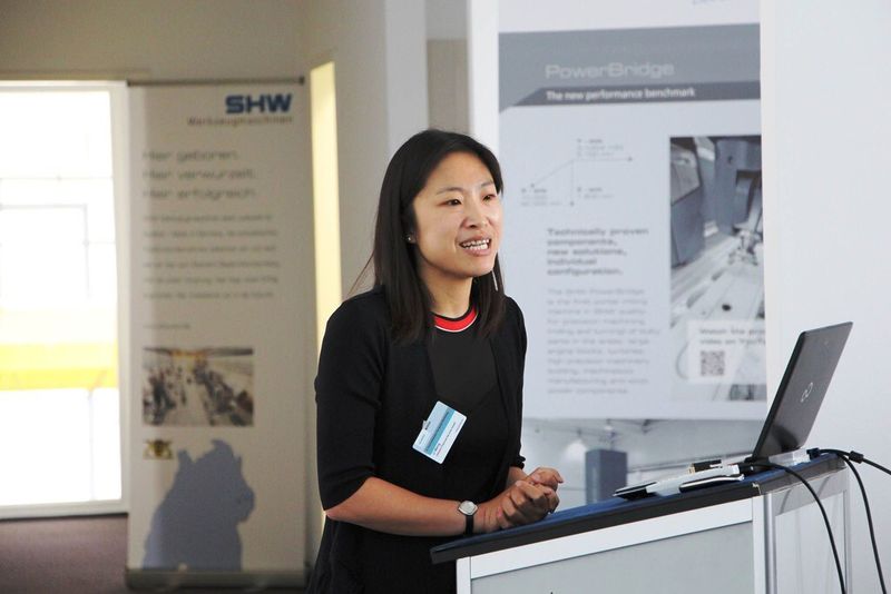 Beim 2. Internationalen Vendorenworkshop in den Räumen der SHW Akademie referierten Experten und Expertinnen aus den 10 wichtigsten Industrienationen. (Bild: SHW Werkzeugmaschinen)