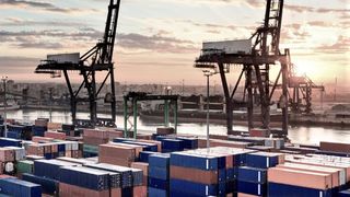 Containerdämmerung! Der VDMA meldet, dass Deutschland seinen Status als Exportweltmeister eingebüßt hat. China ist jetzt an der Spitze. (Bild: TÜV Rheinland)