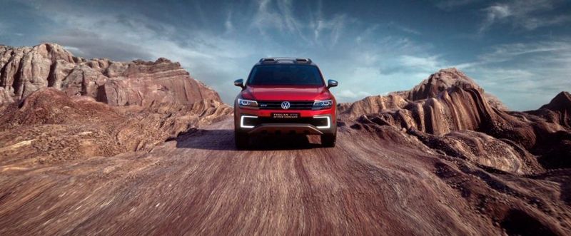Der Tiguan GTE Active Concept: Das auf der NAIAS in Detroit vorgestellte Hybrid-SUV hat 235 kW Systemleistung und eine elektrische Kardanwelle.  (Volkswagen AG)