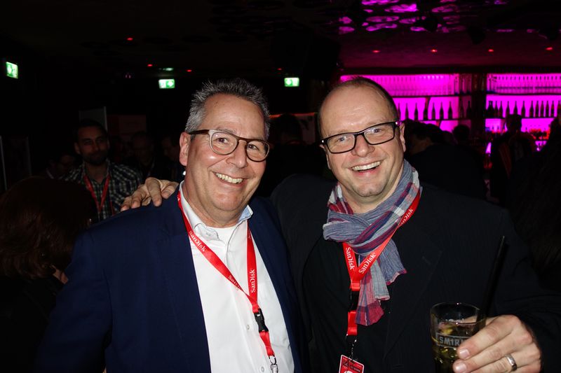 (l.) Wolfgang Pauels, SanDisk und Christian Stolte, APC (Bild: IT-BUSINESS)