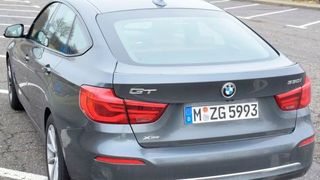 Ansichtssache: Der BMW 330i GT ist nicht aus allen Winkeln schön. (Rosenow / »kfz-betrieb«)