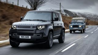 Der Defender soll in etwa drei Jahren mit vollelektrischem Antrieb verfügbar sein. (Bild: Land Rover)