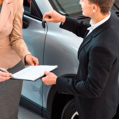 Acea und EY haben mal einen Blick darauf geworfen, wie sich die Neuzulassungen in der EU entwickelt haben. Eins kann man schon sagen: Wenn es um Elektroautos geht, so schwächelt es vor allem in Deutschland ... (Bild: Corneus)