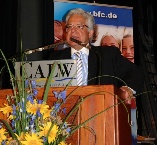 Dr. Harry Brambach, Präsident des ZDK-Landesverbands Baden-Württemberg, hielt die Festrede. (Archiv: Vogel Business Media)