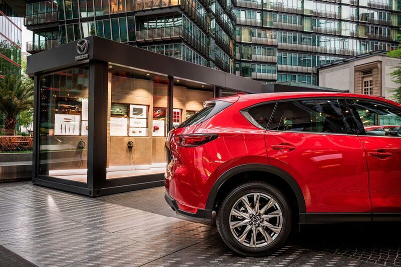 Eine Besonderheit ist diie Modularität der modernen Installation ... (Mazda)