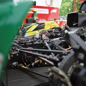 Bild 1: Einblick in die Technik eines Formel-E-Boliden der Saison 2015/2016