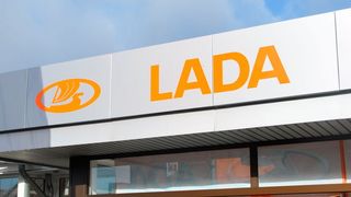 ... sowie der Ausbau des Händlernetzes. (Grimm / »kfz-betrieb«)