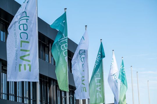 Vom 5. bis 7. Mai 2026 findet die Medtec Live in Stuttgart statt.(Bild:  NürnbergMesse/Thomas Geiger)