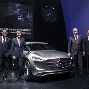 Feierliche Eroeffnung des neuen Gebäudes von MB Research & Development in Peking (v.l.n.r.):  Prof. Dr. h.c. Gorden Wagener, Leiter Design Daimler AG; Prof. Dr. Thomas Weber, Mitglied des Vorstands der Daimler AG, verantwortlich für Konzernforschung & Mercedes-Benz Cars Entwicklung; Hubertus Troska, Mitglied des Vorstands der Daimler AG, Vorstandsvorsitzender der Daimler Greater China Ltd.; Klaus Mannsperger, Executive Vice President Daimler Greater China Ltd., Leiter Mercedes-Benz Forschung & Entwicklung China.