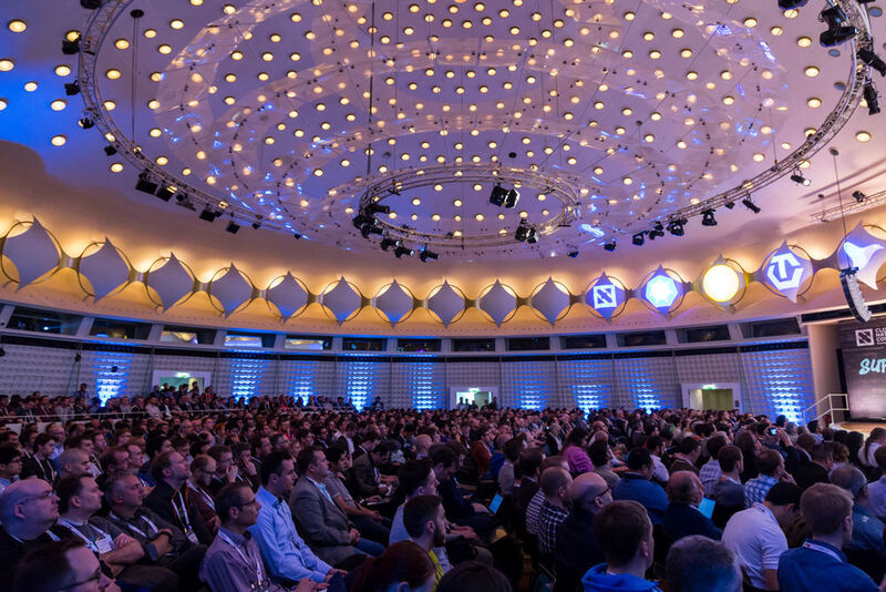 Volles Haus im Berlin Congress Center bei der CloudNativeCon.  (Cloud Native Computing Foundation)