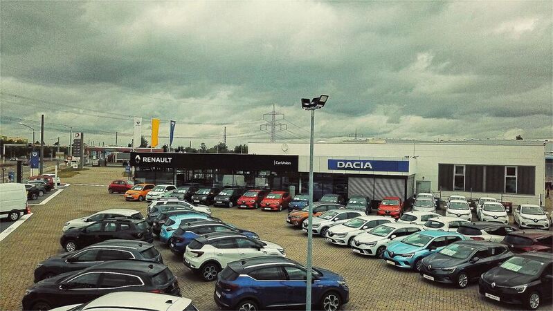 In Halle ist Car Union mit den Kernfabrikaten Renault und Dacia vertreten.