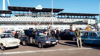 Zum dritten Mal finden in diesem Jahr die „Dekra Klassik Tage“ statt. Hier dreht sich wieder alles run um historische Pkw, Nutzfahrzeuge, Motorräder und Traktoren. (Bild: Dekra)