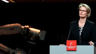 2019 live: Eröffnungsfeier der Hannover Messe mit Verleihung des Hermes Award. Im Bild: Anja Karliczek, Bundesministerin für Bildung und Forschung (Bild: Hannover Messe)
