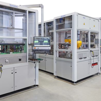 Sonplas offers various equipment concepts for hydroerosive processing. (Source: Sonplas GmbH)