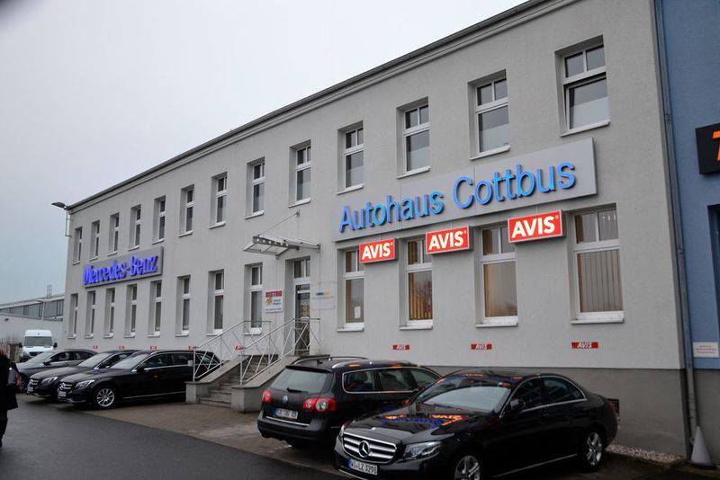 Das Autohaus Cottbus umfasst mehrere Gebäude. (Faust)