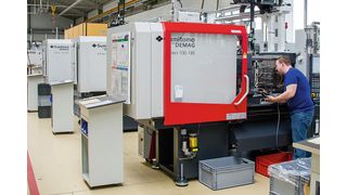 Breites Produktspektrum, kleine Losgrößen: Umbau- und Rüstvorgänge sind bei WHR Hossinger an der Tagesordnung. (Bild: Sumitomo (SHI) Demag)