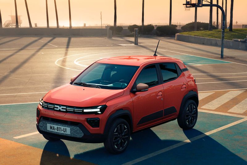 Mit dem aktuellen Spring, der weniger als 17.000 Euro kostet, stellt Dacia den absoluten Preisbrecher unter den Elektroautos. (Bild: Dacia)