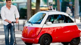 Elektrischer Kabinenroller im Isetta-Look: der Large Micro Merlin X41 von Micro Mobility Systems. (Micro Mobility Systems)