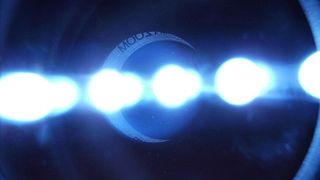 LEDs der nächsten Generation: LED mit Siliziumwafern mit Galliumnitrid-Schicht  (Bild: A. Liebhart, pixelio.de)