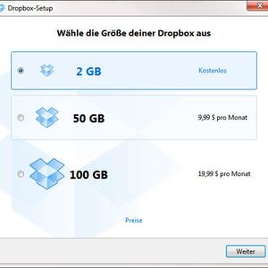 Der erste Schritt zur Übertragung von Daten über die Cloud besteht darin, ein Dropbox-Konto zu eröffnen. Die Dropbox ist per PC-Client und Browser erreichbar. Außerdem gibt es Apps für nahezu jedes Smartphone und Betriebssystem, so dass der Datenaustausch auch über mobile Geräte funktioniert. Bei einer Speicherhkapazität von bis zu 2 GB ist der Zugriff auf Dropbox vollkommen kostenlos.