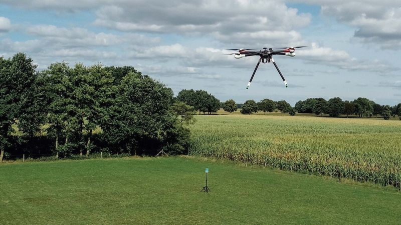 Hearing drones before you see them: Fraunhofer IDMT’s solution detects and localizes drones also beyond the line of sight using intelligent acoustic sensing.(Source:  Fraunhofer IDMT/ Hannes Kalter)