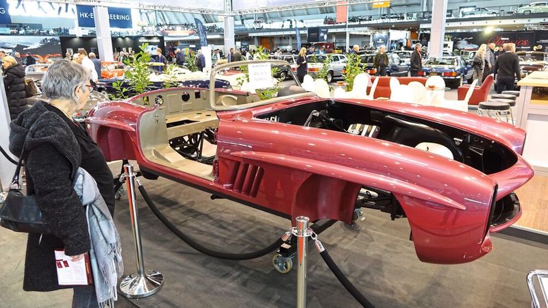 Und ja Gnädigste, solche ausgefallenen Farben gab es auch bereits vor 70 Jahren ab Werk. (Bild: Dominsky –  »kfz-betrieb«)