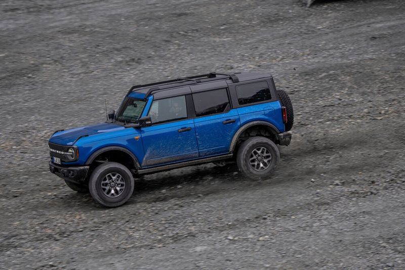 Mit 4,81 Metern ist der Ford Bronco eine knappe Handbreit länger als beispielsweise ein Mercedes GLC. (Bild: Ford)