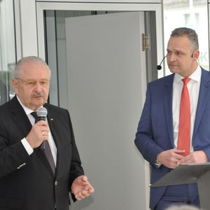 (Grimm / »kfz-betrieb«)