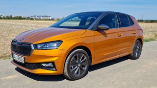 Mit einer Länge von 4,11 Metern hat der Skoda Fabia zum ersten Mal die Vier-Meter-Marke überschritten. (Bild: Autoren-Union Mobilität / Michael Kirchberger)
