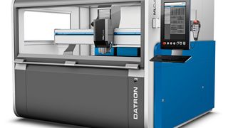 Mit einem effektiven Bearbeitungsraum von 1520 mm × 1150 mm × 245 mm wurde die Datron-CNC-Großformat-Fräsmaschine ML-Cube für die Fertigung von Kleinteilen aus Platten oder für großformatige Gehäuse konzipiert. (Bild: Datron)