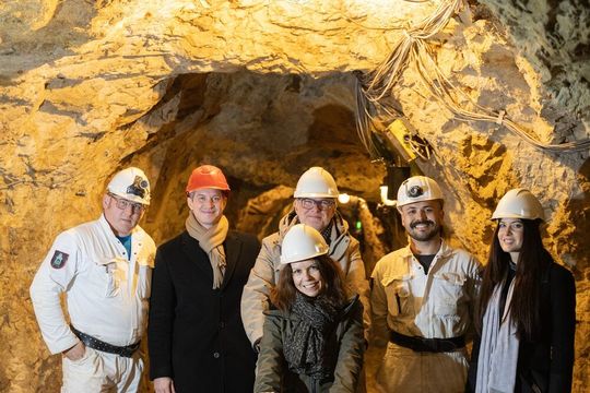 ILS Jahresausklang mit Tiefgang im Grazer Schlossbergstollen.(Bild:  Nikolaus Hofmann/ILS365)