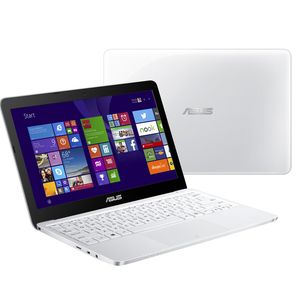 Das Eeebook X205 basiert auf dem Intel Atom Z3735F. Mit dem sparsamen Prozessor soll das 11,6-Zoll-Notebook bis zu acht Stunden abseits der Steckdose durchhalten.
