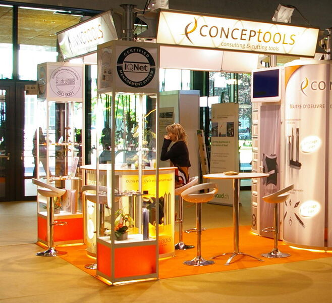 Lausannetec 2012, le stand très lumineux de Conceptools. (Image: MSM / JR Gonthier)