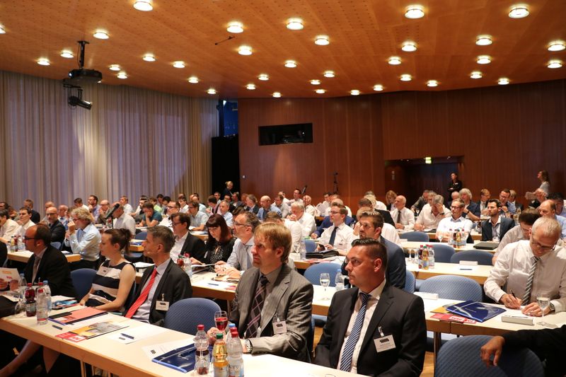 Das Auditorium war gut gefüllt. (Vogel Communications Group GmbH & Co. KG)