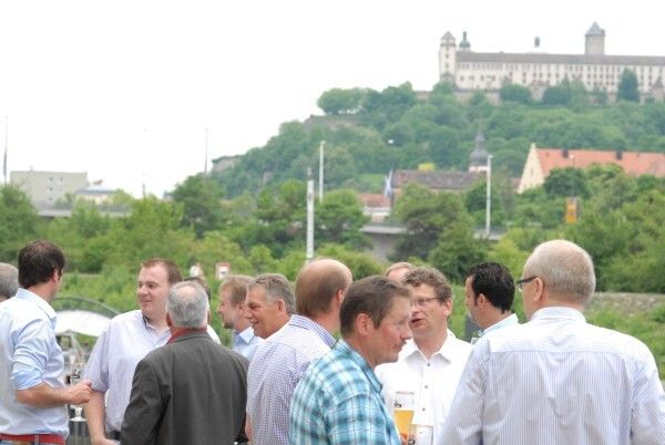  (Vogel Business Media)