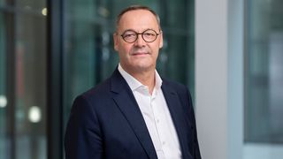 Bernhard Osburg, Vorstandsvorsitzender der Thyssenkrupp Steel Europe AG, übernimmt das Zepter von Hans Jürgen Kerkhoff als neuer aber ehrenamtlicher Präsident der Wirtschaftsvereinigung Stahl. Kerkhoff geht Ende des Jahres in den Ruhestand. (Bild: Thyssekrupp Steel Europe)