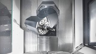 Das 5-Achs-Bearbeitungszentrum F 6000 mit ihrer Kopfkinematik durch und durch für die flexible Serienproduktion konzipiert. (Bild: Heller)